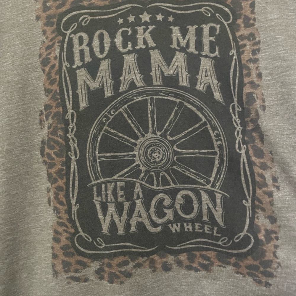Gray Graphic Tee with Leopard Print